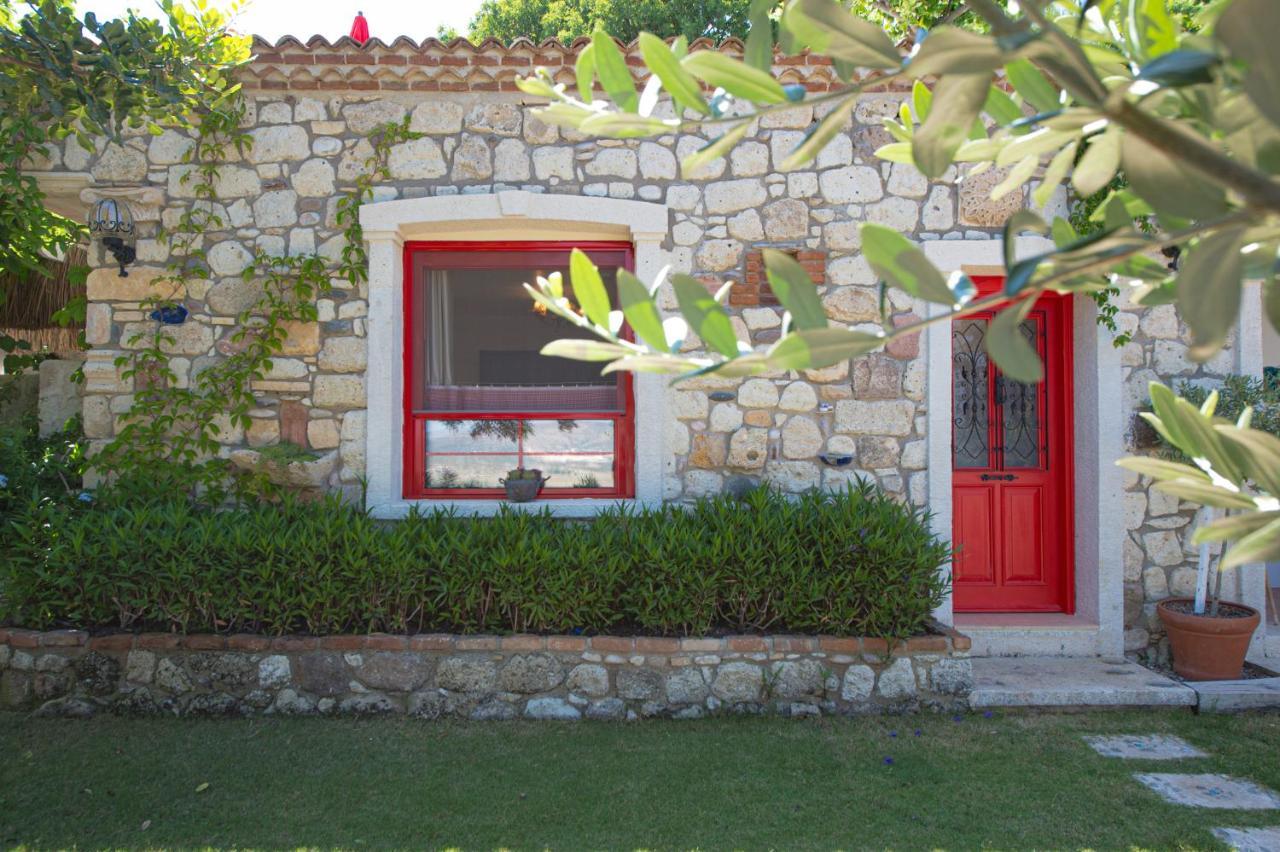 Villa Taraca Alacati Romantik Otel (Adults Only) Bagian luar foto