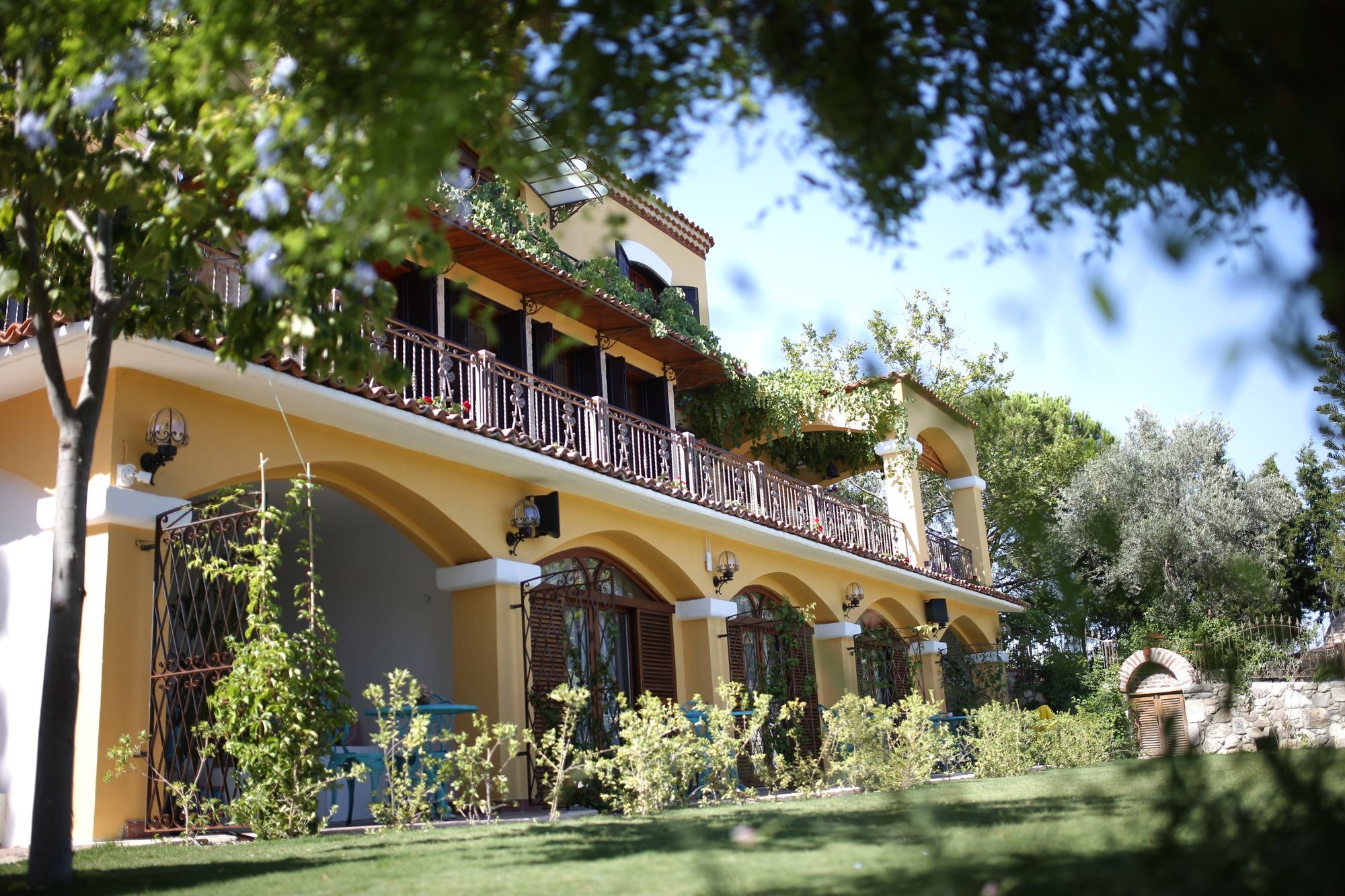 Villa Taraca Alacati Romantik Otel (Adults Only) Bagian luar foto